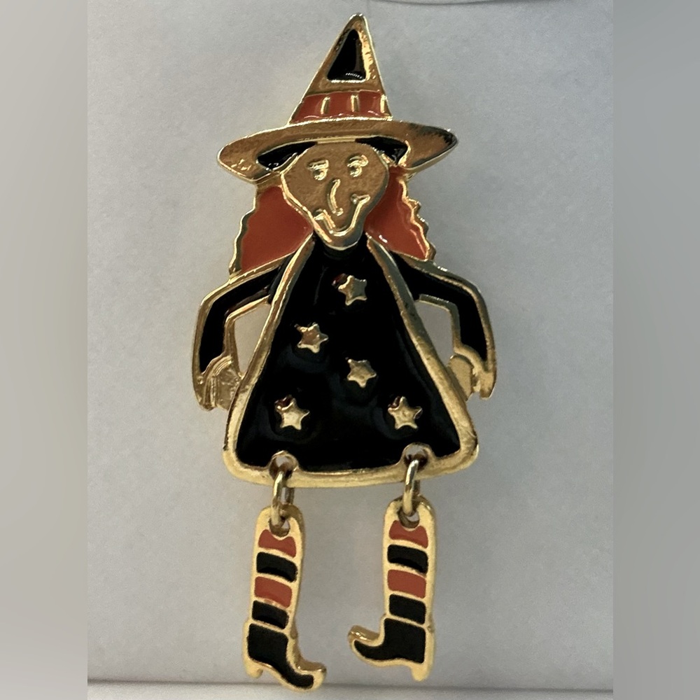 NEWPRO GOLDTONE BLACK ORANGE WITCH BROOCH MOVING LEGS HALLOWEEN GOTH WITCHY